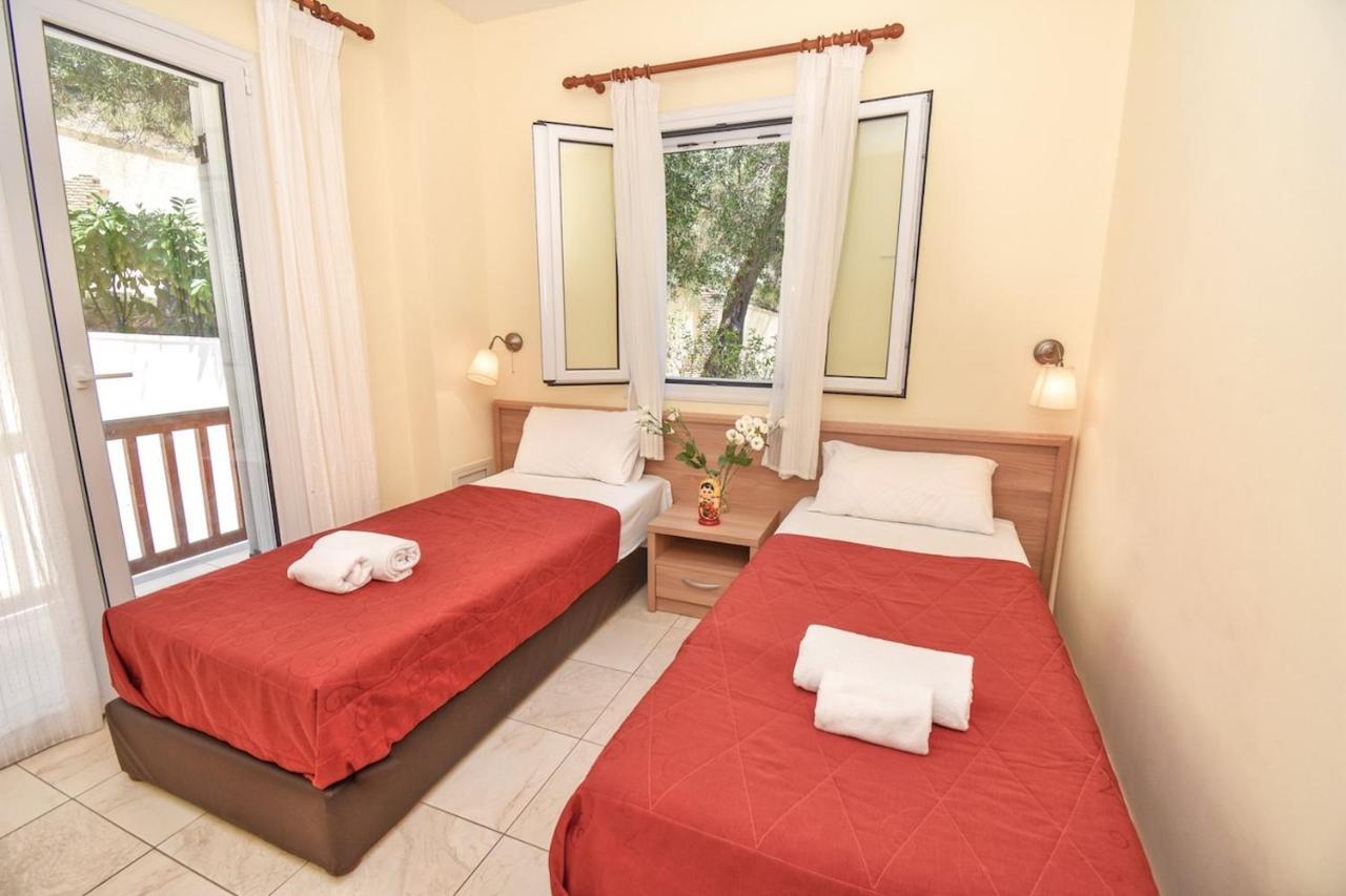 Corfu Resorts Apartments Pelekas Eksteriør billede