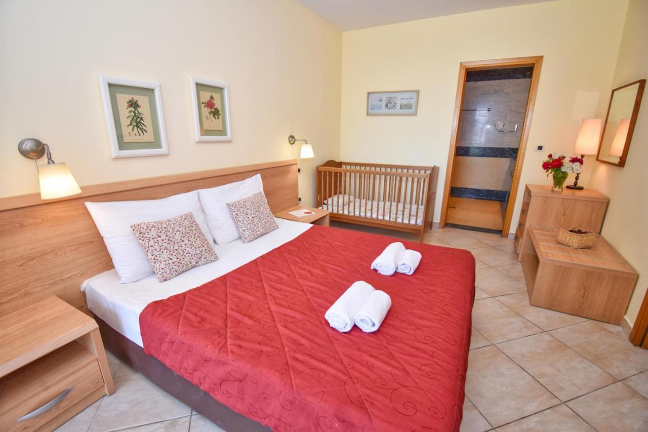 Corfu Resorts Apartments Pelekas Eksteriør billede