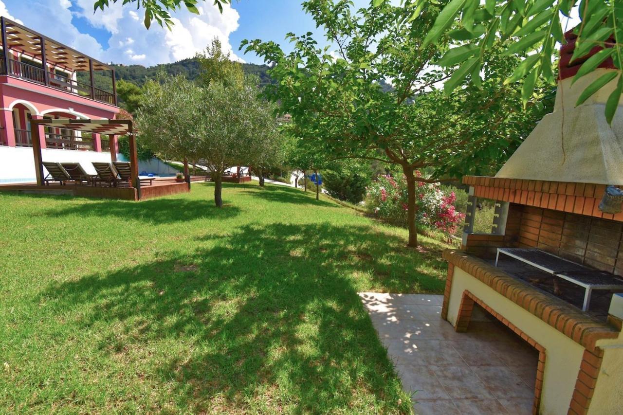 Corfu Resorts Apartments Pelekas Eksteriør billede